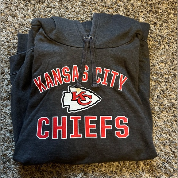 Other - Mens Kansas city chiefs hoodie size 5x!